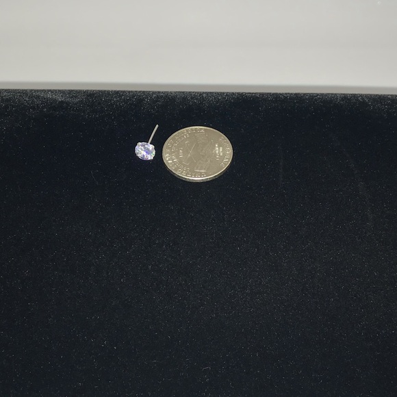 0.75ct CZ Studs - Picture 8 of 8